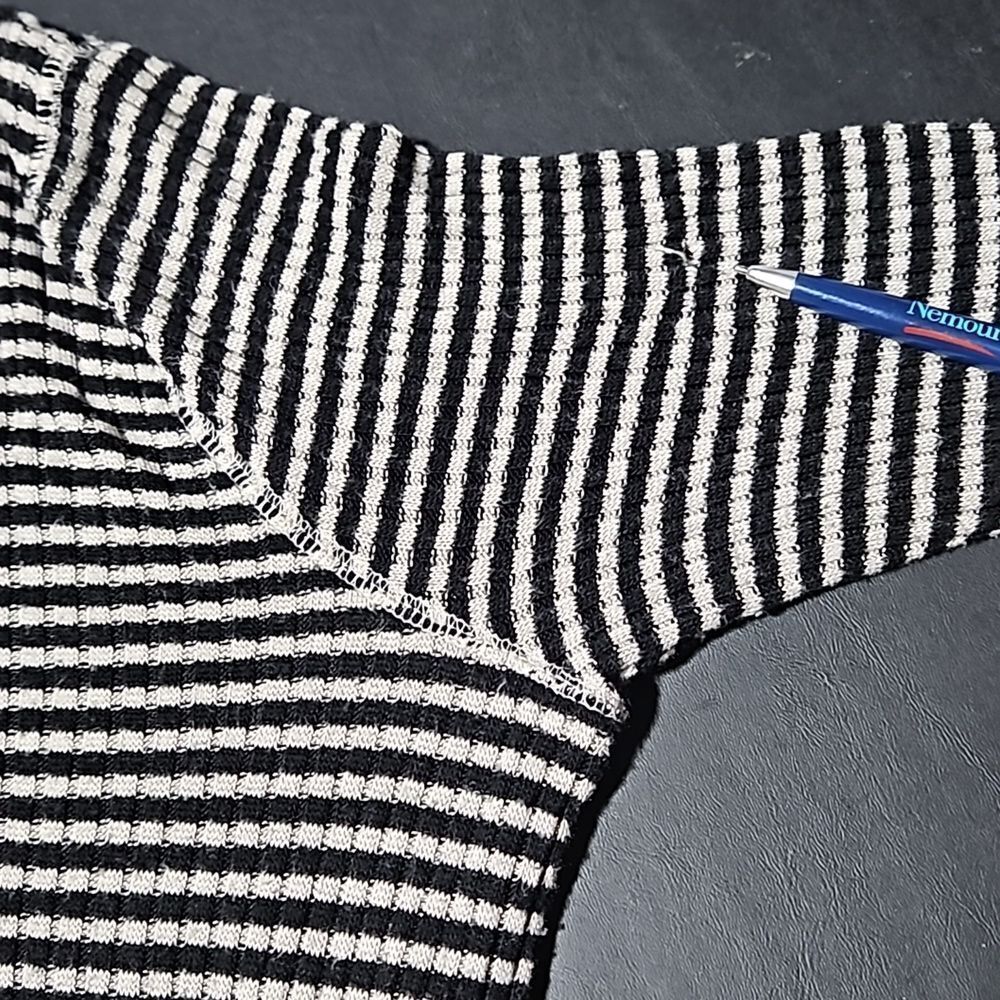 We The Free Tunic Sweater black&White Striped size Small - Picture 8 of 10